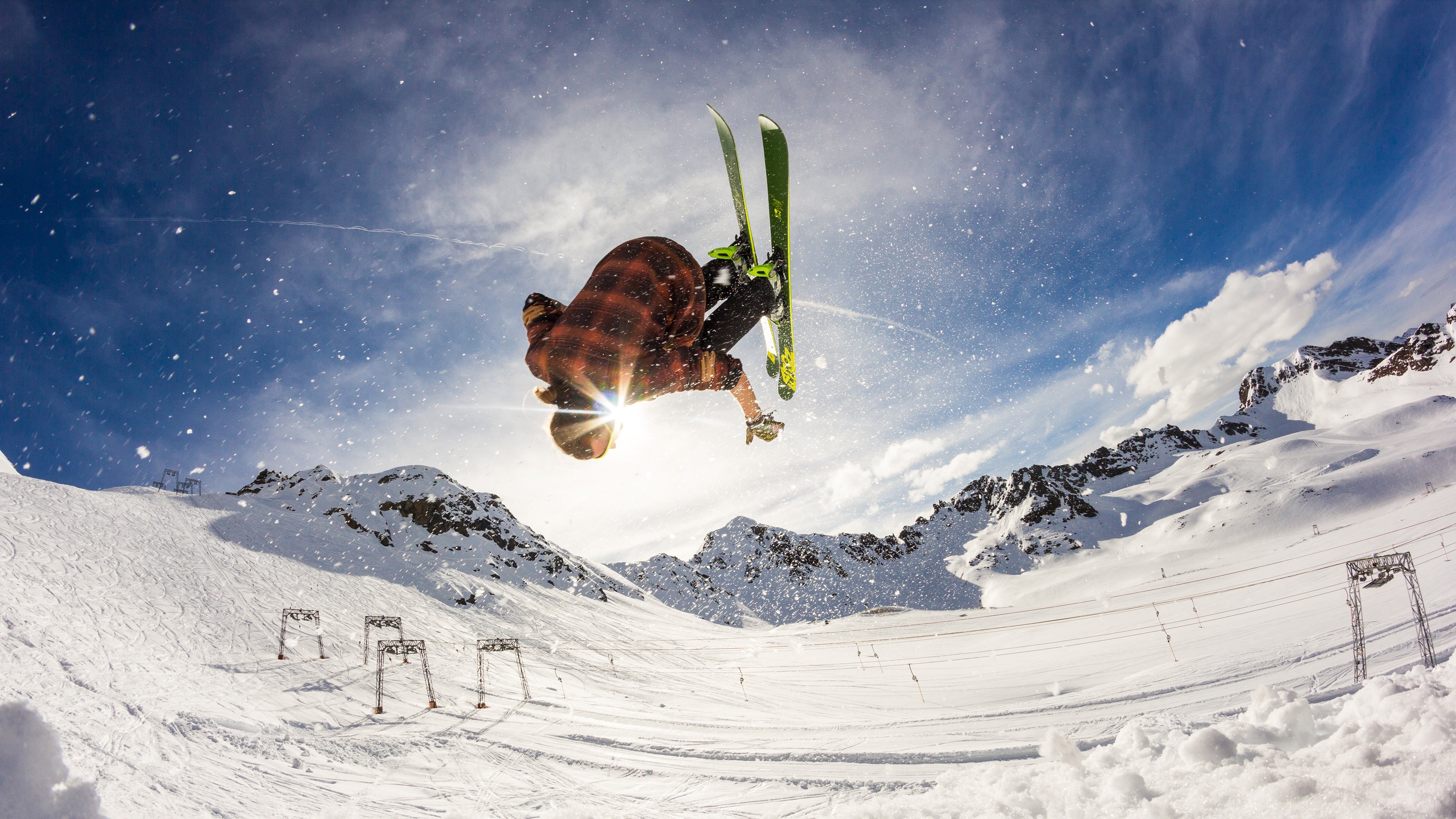 开云体育下载-唯一的路，从联合杯到年终总决赛，西西帕斯用一场非典型胜利定义网球的孤独与荣光